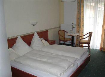 Landgasthof-Hotel Hammermuehle Donaustauf Ngoại thất bức ảnh